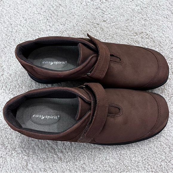 Easy Spirit Brown Suede Comfort Shoes - Picture 2 of 15